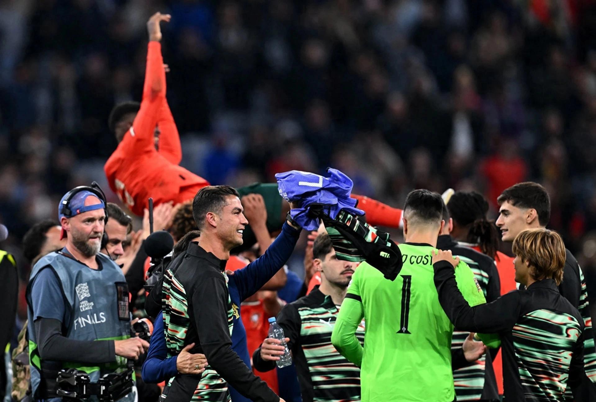 西甲赛前走向成谜；葡萄牙体育遗憾出局；赛场秩序良好；球队文化再被提及的简单介绍-开云娱乐官网