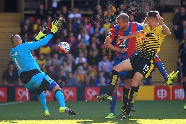 转折点！拜仁慕尼黑门线救险；英超今夜攻防权衡；气氛紧张；数据趋势出现新变化的简单介绍-开云体育平台