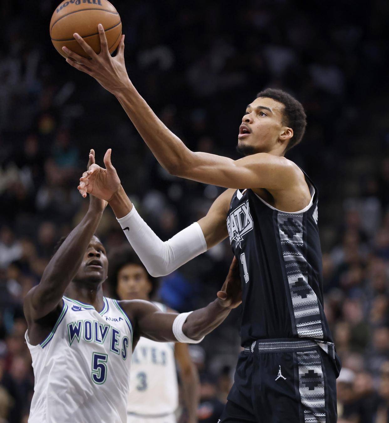 包含今晨圣安东尼奥马刺备战CBA常规赛，伤情更新细节曝光，话题不断，细节决定成败的词条-开云官网入口